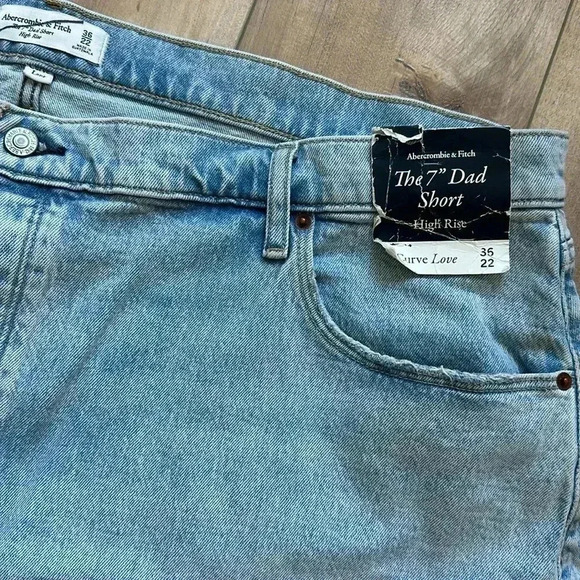 NWT Abercrombie & Fitch 7” Dad Shorts Curve Love High Rise Plus Sz 36/22 - Picture 2 of 10